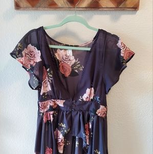 LIVE 4 TRUTH long high-low top, M, gray/floral